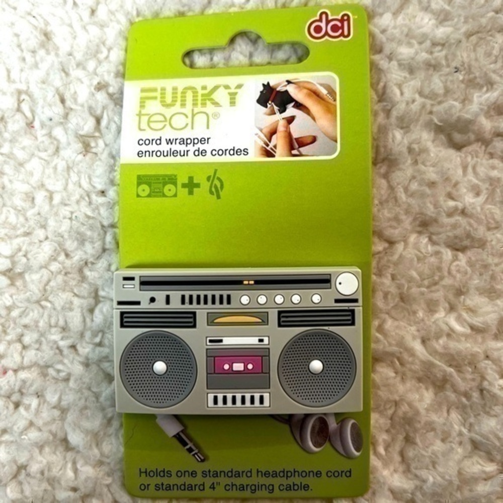 🎉HP🎉 DCI "Boom Box" Funky Tech Charging or Headphone Cord Wrap